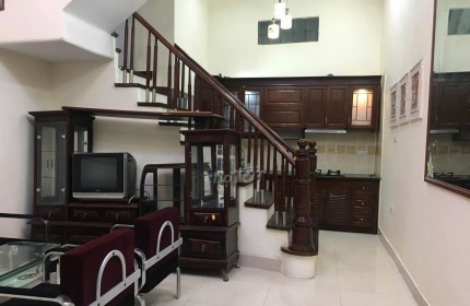 CHO THUÊ NHÀ NGUYÊN CĂN NGÕ THỊNH QUANG, 4 TẦNG, 33M2, 4 NGỦ, MT 4M, 9 TRIỆU